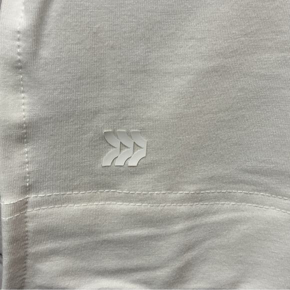 All in Motion Pullover Top Women's Size XXL White Athleisure Thumb Hole Relaxed - Picture 9 of 10